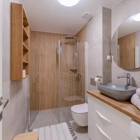 Apartment Four Stars *