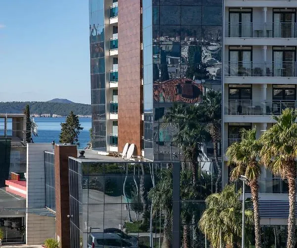 Four Stars * דוברובניק