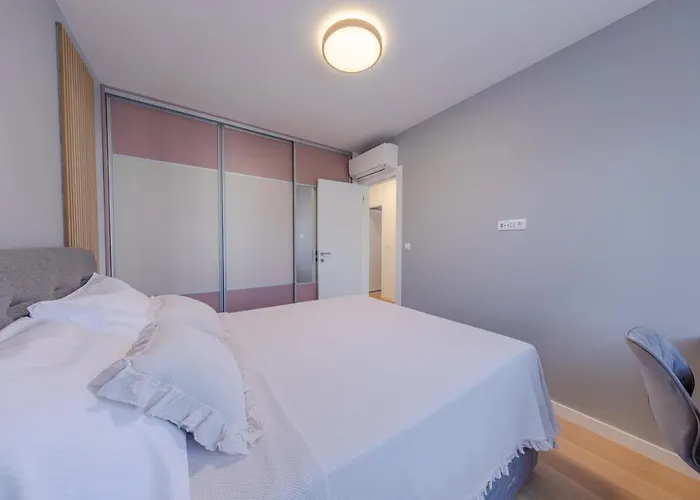 Four Stars דוברובניק